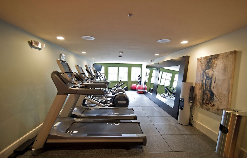 DoubleTree Suites by Hilton Hotel Huntsville South - photo 12
