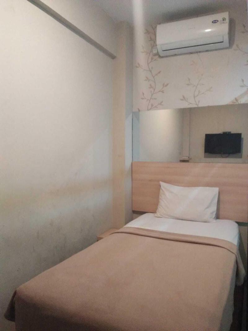 Royal Guesthouse Bandar Lampung — 4-Star Luxury Hotel in Bandar Lampung, Indonesia
