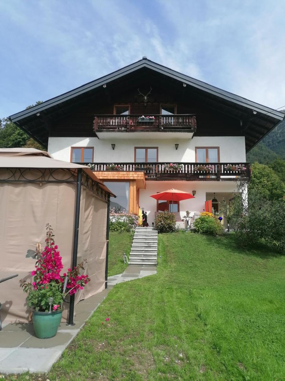 Christl's Traum — 4-Star Luxury Hotel in Sankt Wolfgang Im Salzkammergut, Austria