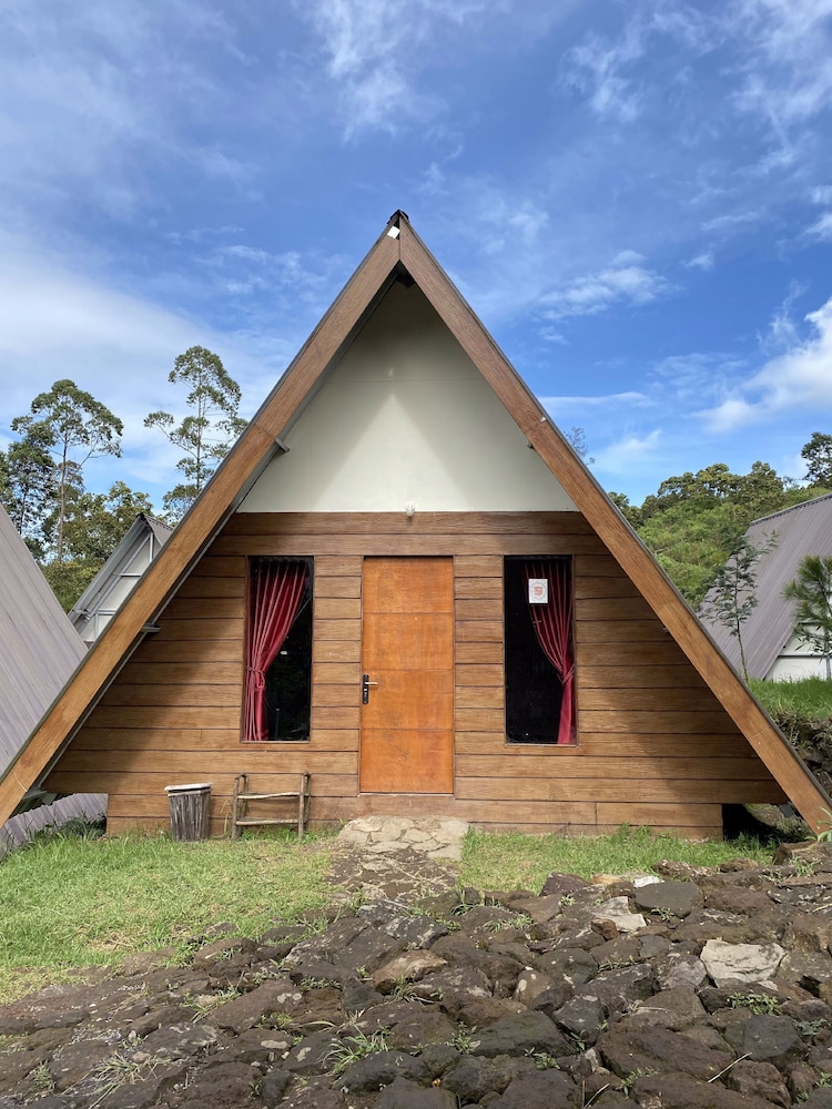 Supercamp Sakura Hills in Karanganyar, Indonesia