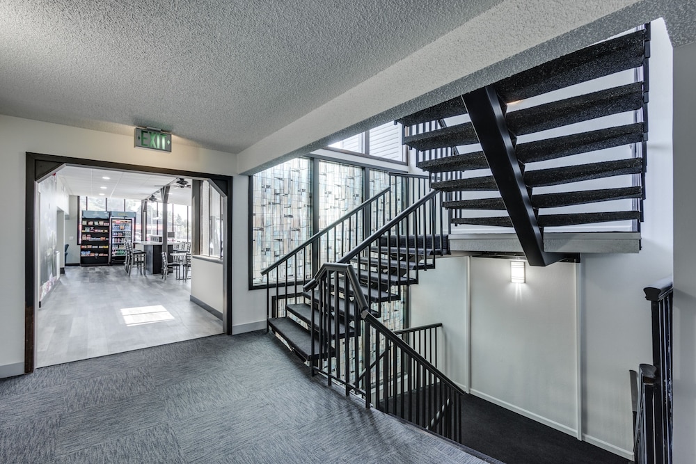 Days Inn & Suites by Wyndham Spokane - photo 30