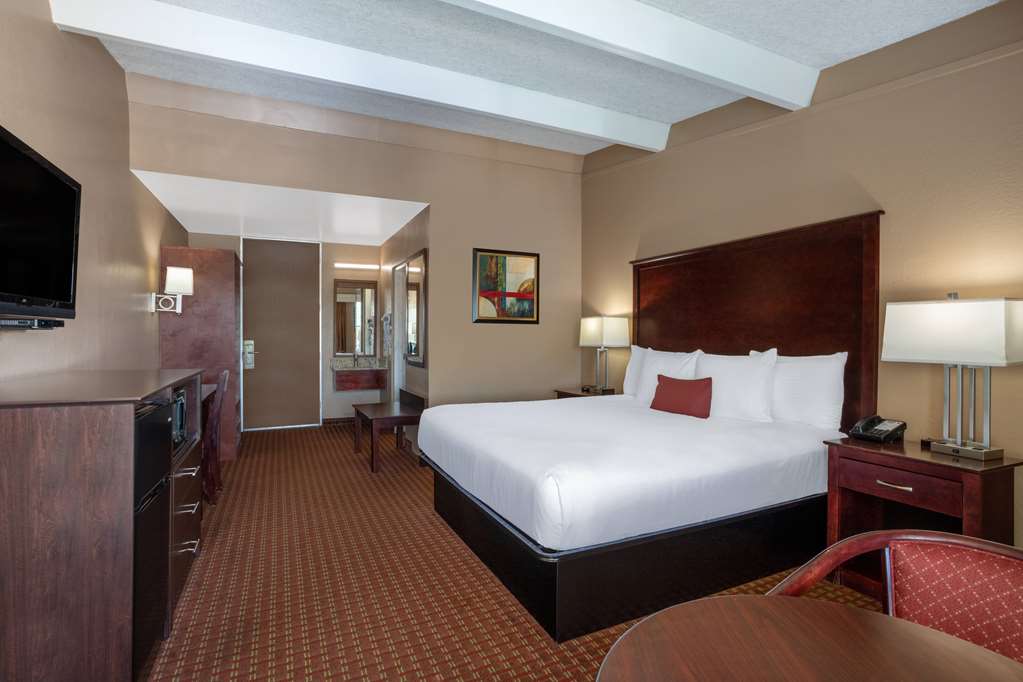 Travelodge by Wyndham Lakeland - photo 21