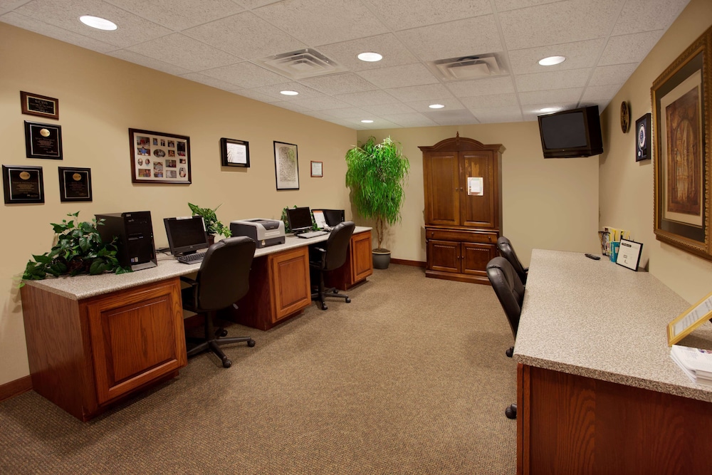 Hampton Inn Sidney - photo 30