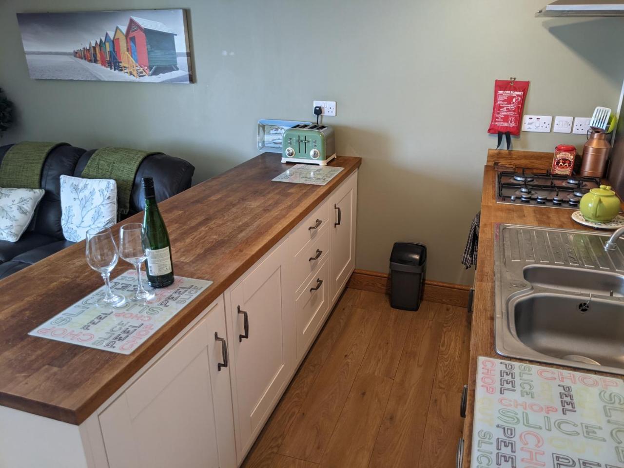 Whitby Sea View Cottage Prime Historic Old Town Location