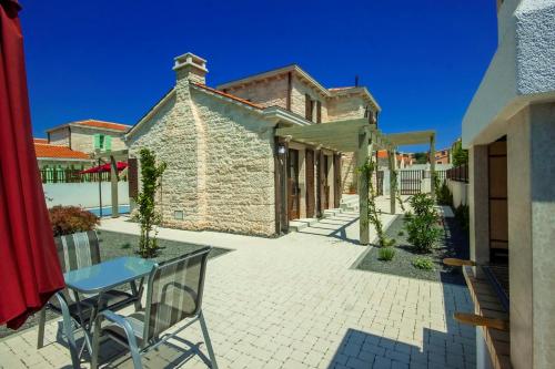 Luxury Stone Villa Zanelli — 5-Star Luxury Hotel in Liznjan, Croatia