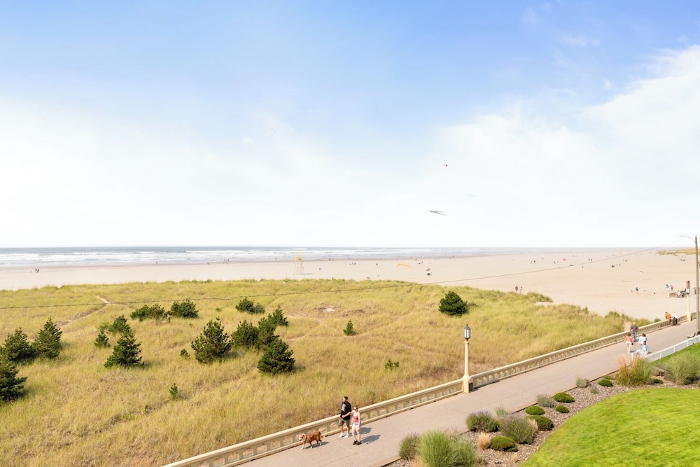 Sand & Sea Resort Condominiums - photo 702