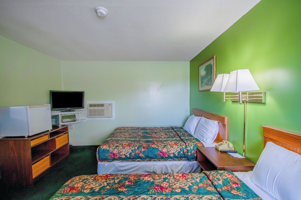 OYO Travelier Motel - photo 50