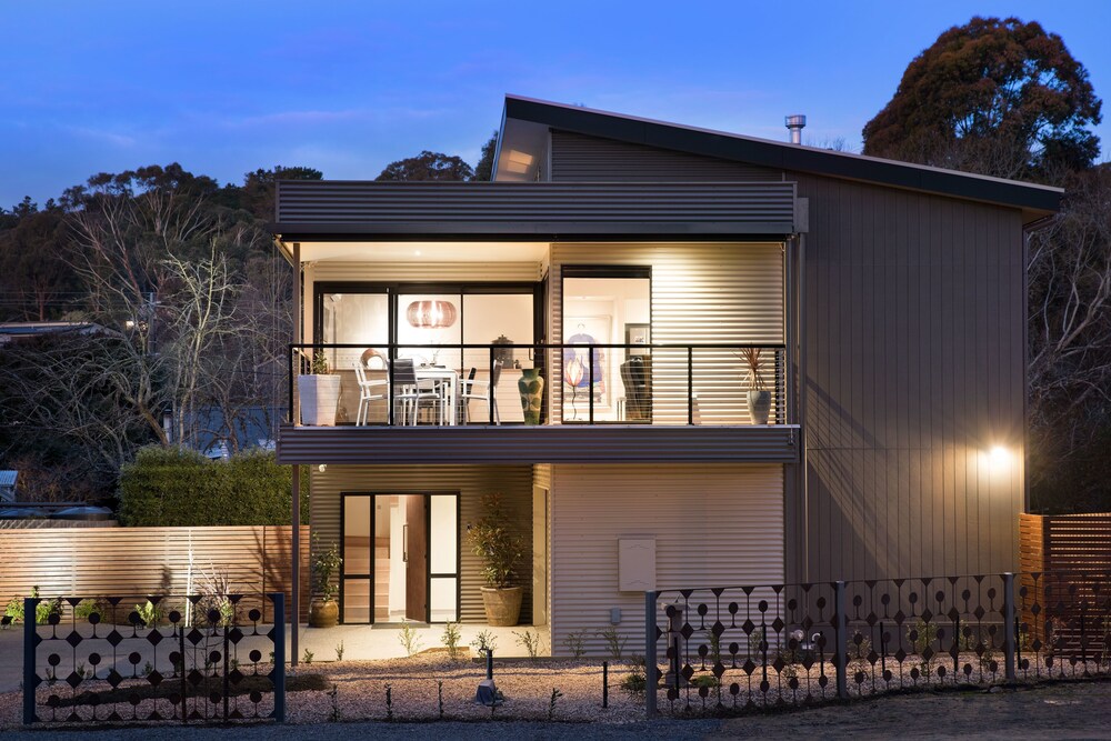 Retreat Lake Daylesford Free Wifi — carbon neutral stay, Daylesford