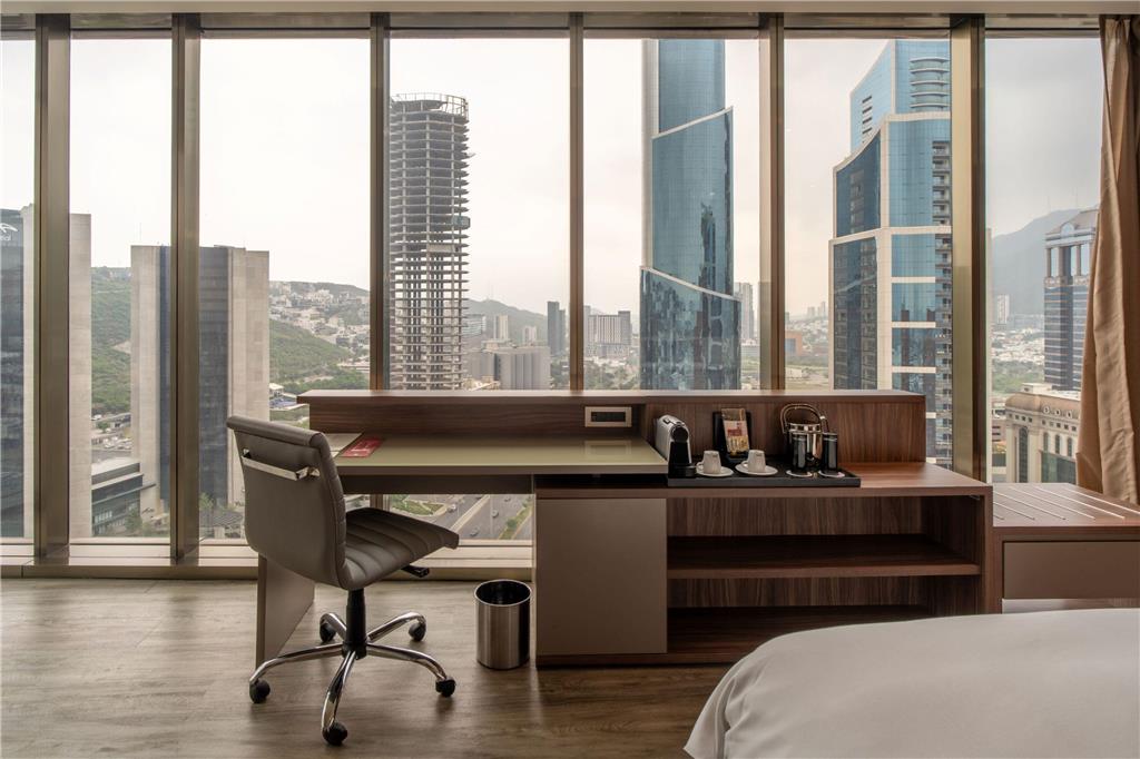 Junior Suite king view