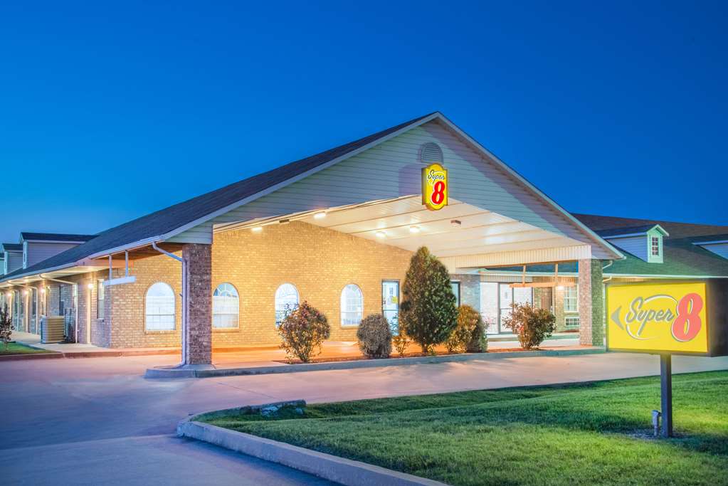 Super 8 by Wyndham Big Cabin Vinita Area - photo 3