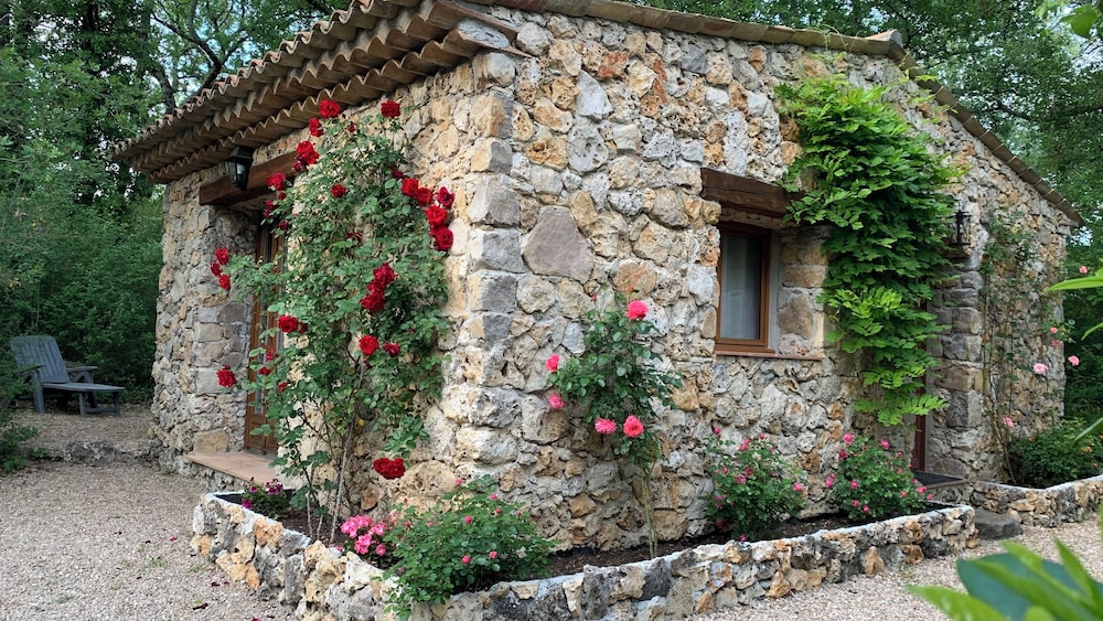La Bastide Du Baou - carbon neutral hotel in Callian
