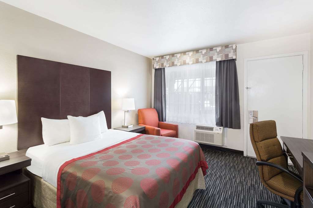 Ramada by Wyndham Monterey - photo 12