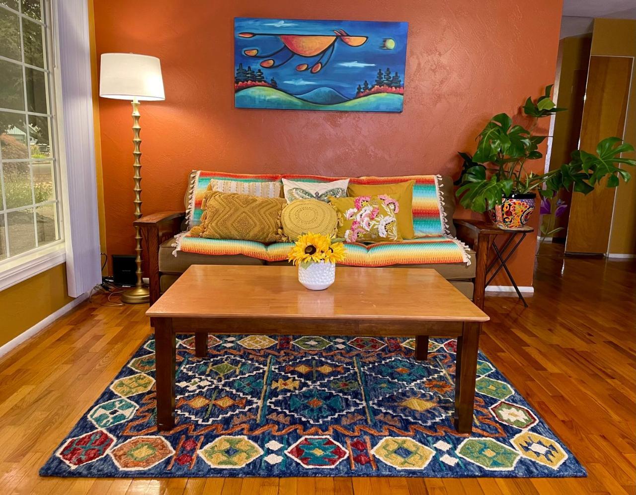 Colorful 50's Ranch in the Heart of Eugene — 4-Star Luxury Hotel in Eugene, United States