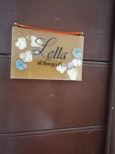 Casa Lella Al Borgo Pio a Pochi Passi Da San Pietro — 4-Star Luxury Hotel in Rome, Italy