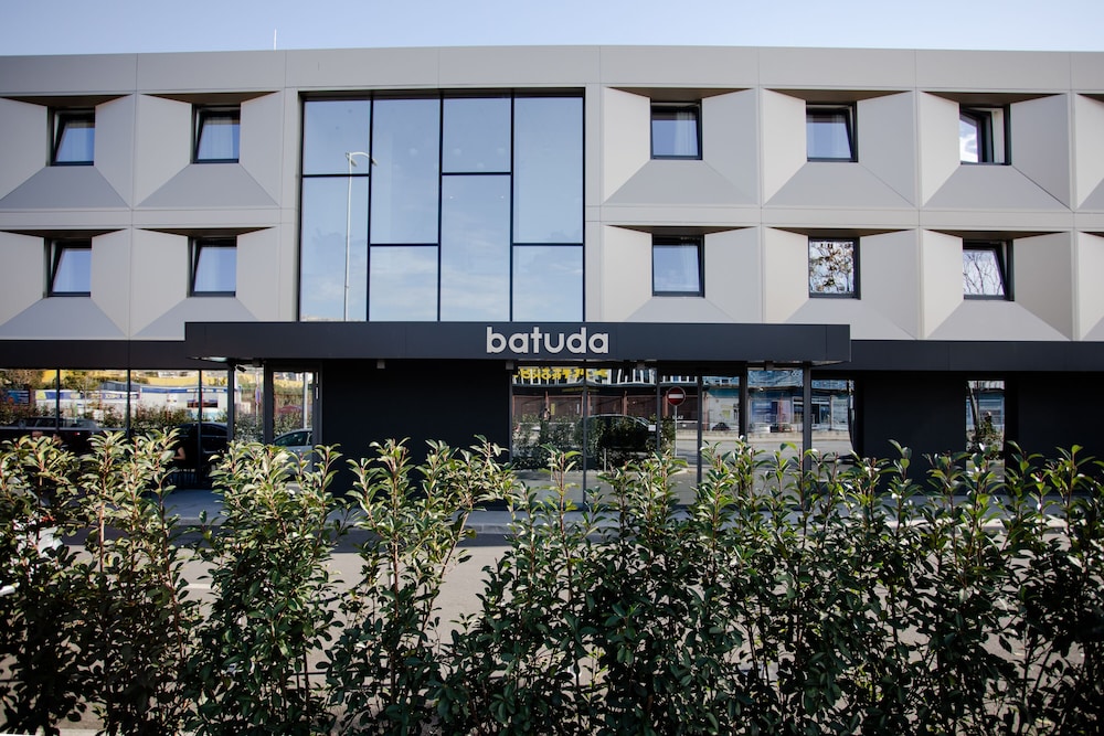 Hotel batuda - carbon neutral hotel in Split