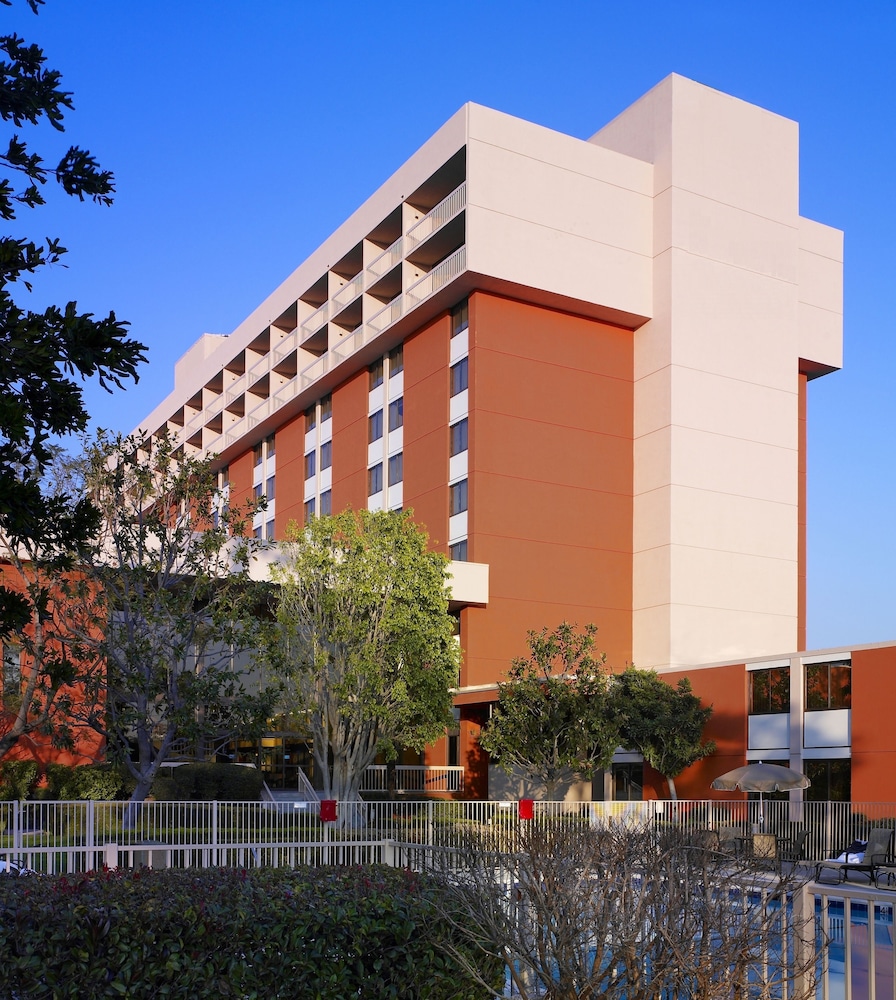 Ontario Airport Hotel & Conference Center - photo 43