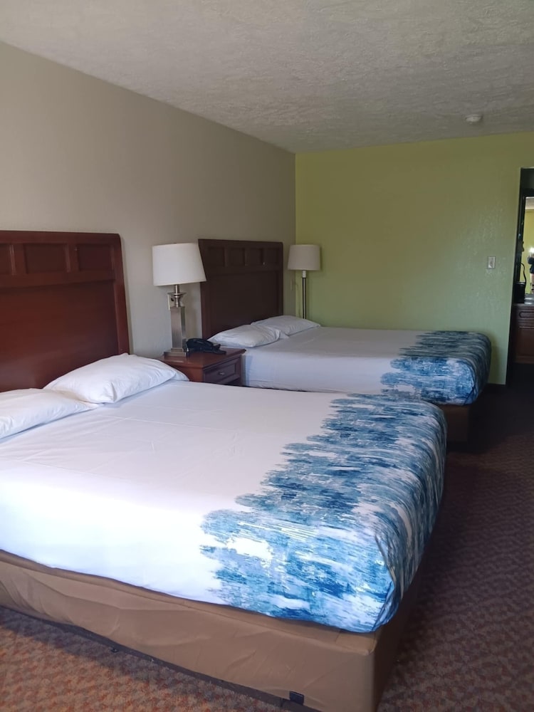 Americana Inn - photo 5