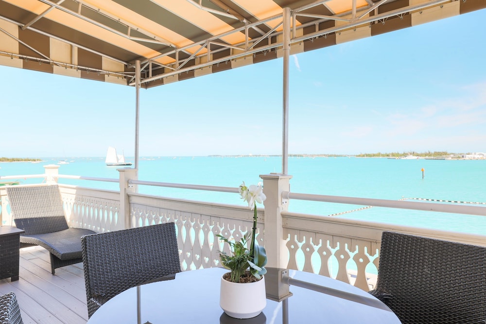 Pier House Resort & Spa - photo 128