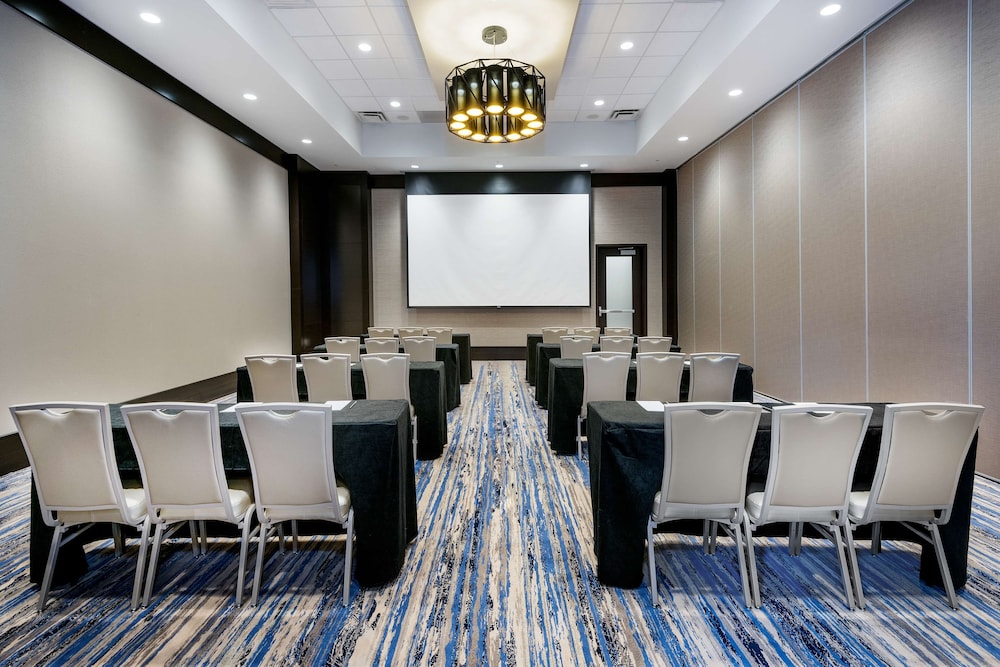 Embassy Suites by Hilton College Station TX - photo 26