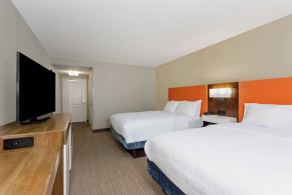 Hampton Inn & Suites Tallahassee I 10 Thomasville Road - photo 22