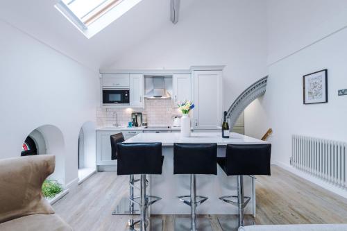 The Old Chapel Apartment — 4-Star Luxury Hotel in Chester, United Kingdom