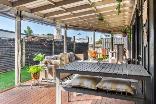 Beach Road Charmer in Waihi Beach, New Zealand