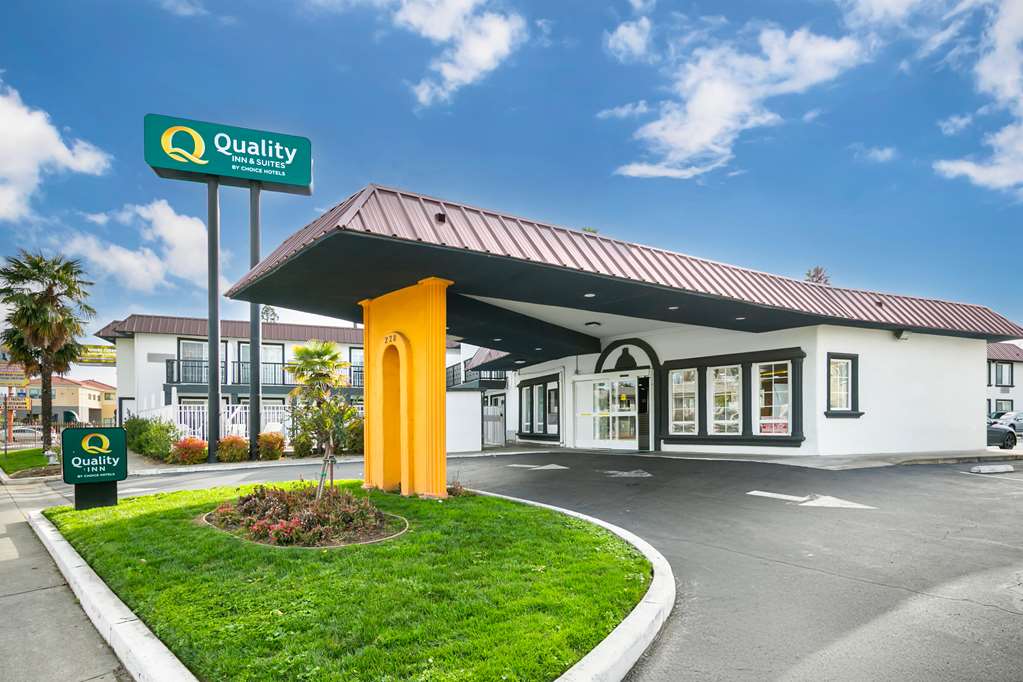 Quality Inn & Suites Sacramento Downtown Area - photo 2