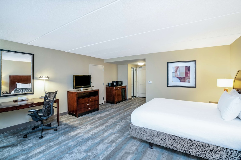 Hilton Garden Inn Richmond Airport - photo 13