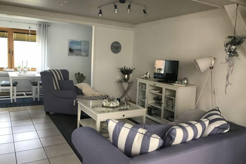 Holiday Apartment Village View — 4-Star Luxury Hotel in Waldeck, Germany