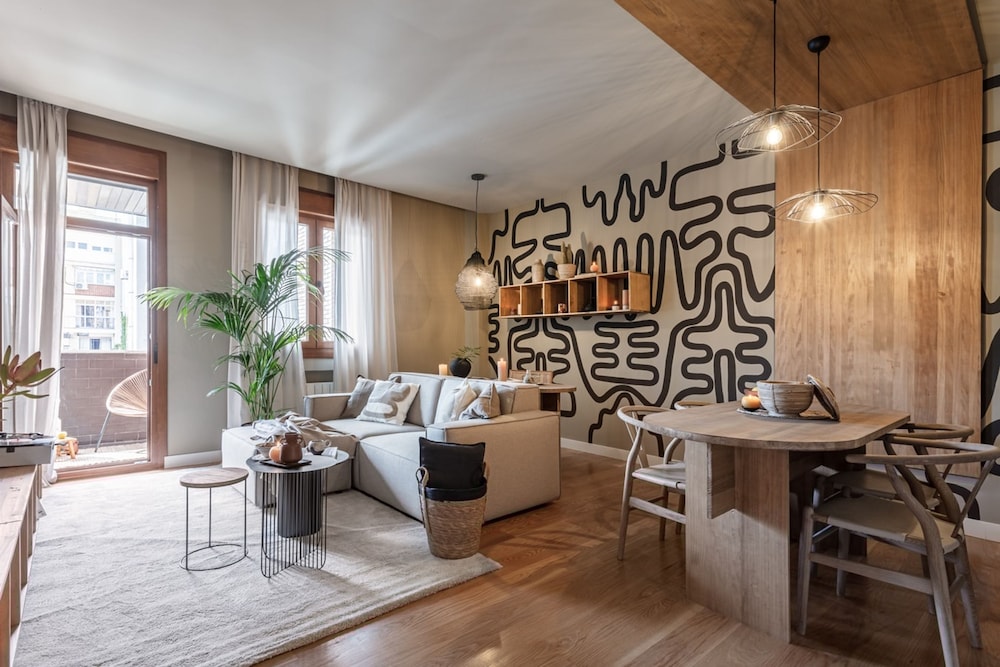 Zillah 2 Bedrooms in Azca Madrid hotel