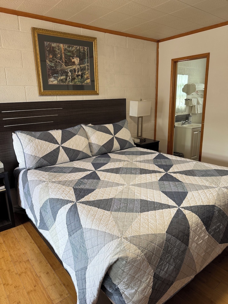Starlight Motel - photo 14