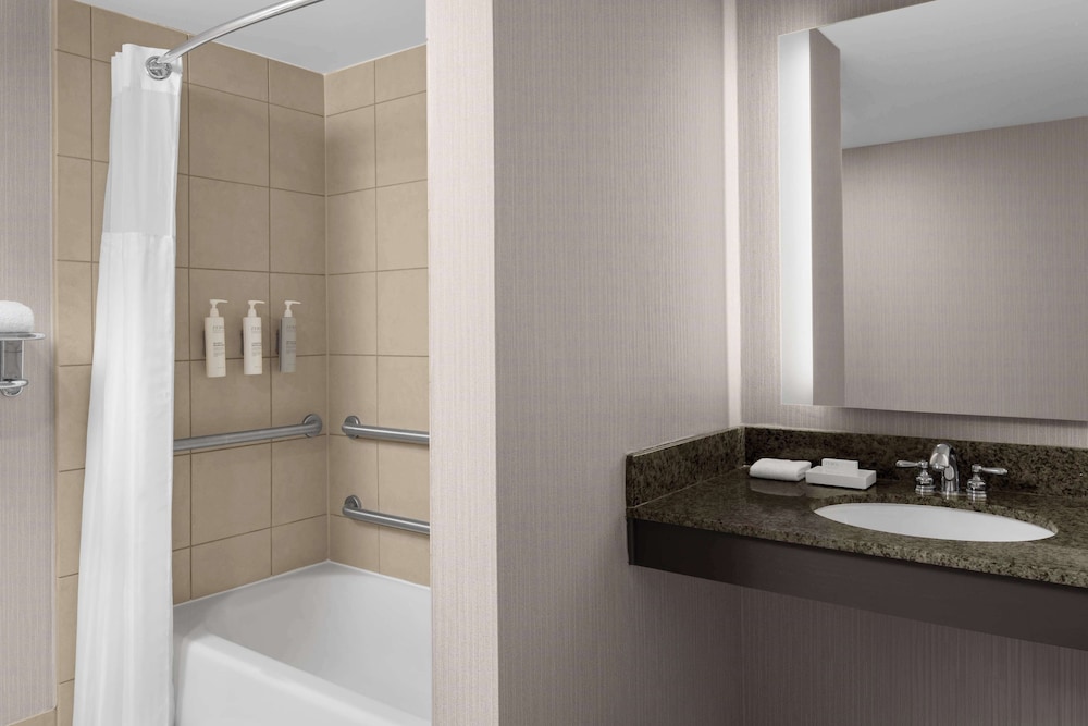 Hilton Garden Inn Bethesda Downtown - photo 29