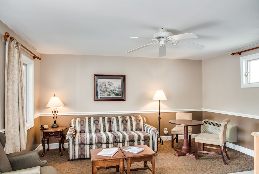 Boxwood Lodge - photo 47
