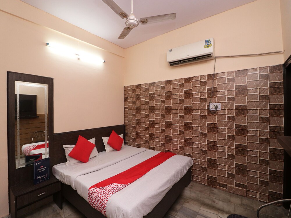 OYO 23303 Hotel Blue Heaven
