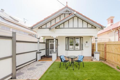 Navi Home stay like locals — 4-Star Luxury Hotel in Yarraville, Australia