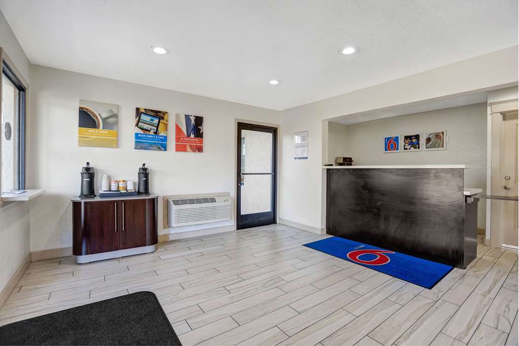 Motel 6 Anderson CA Redding Airport - photo 20