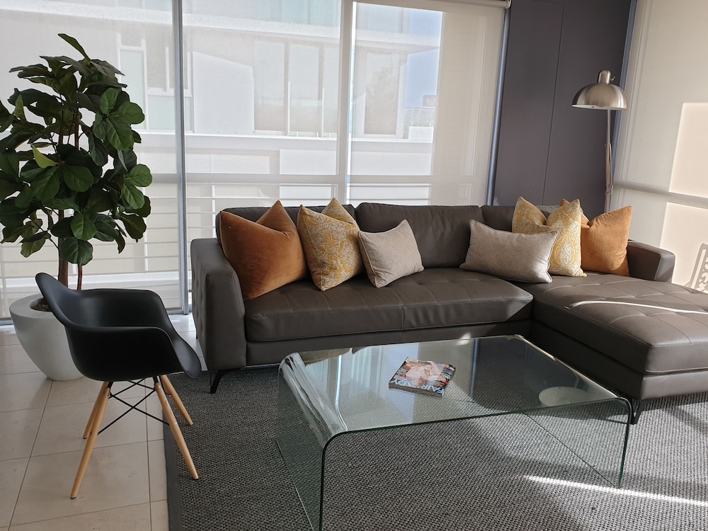 Harbour Bridge 216 — 4-Star Luxury Hotel in Cape Town, South Africa