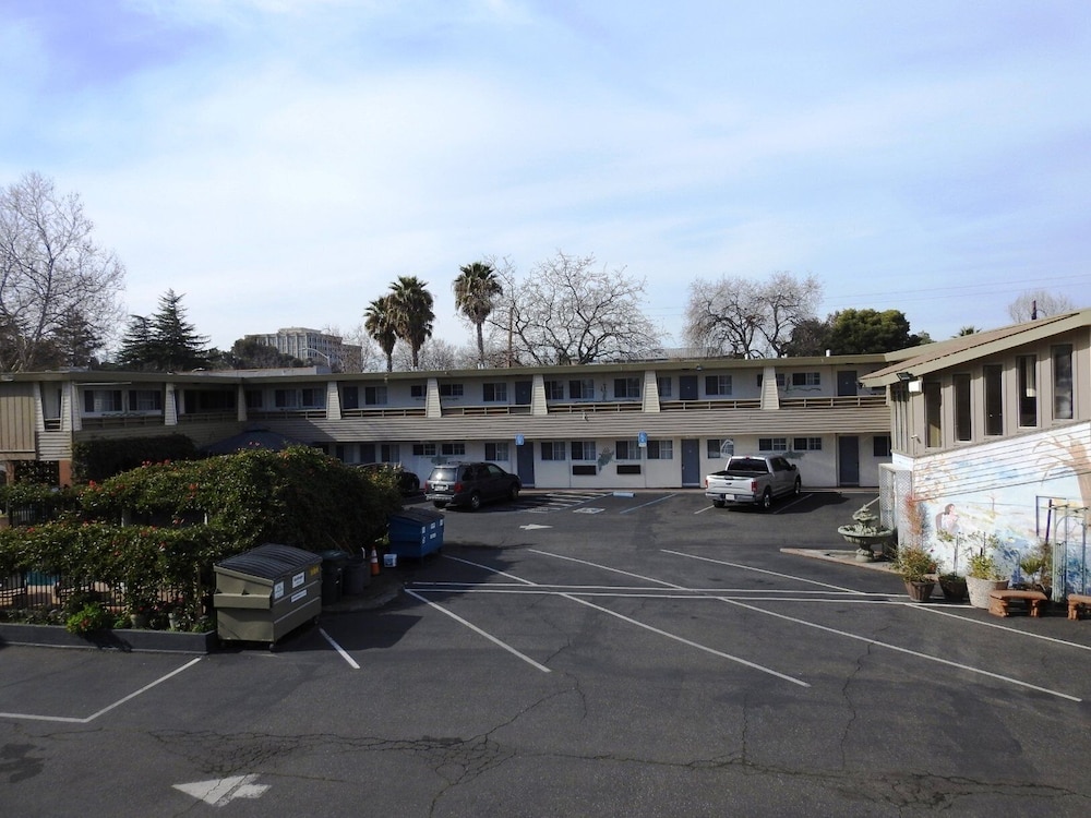 Stanford Motor Inn Palo Alto - photo 29