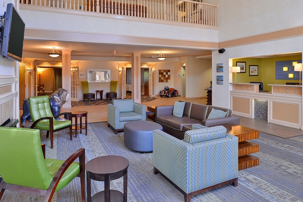 Holiday Inn Express & Suites St Joseph by IHG - photo 80