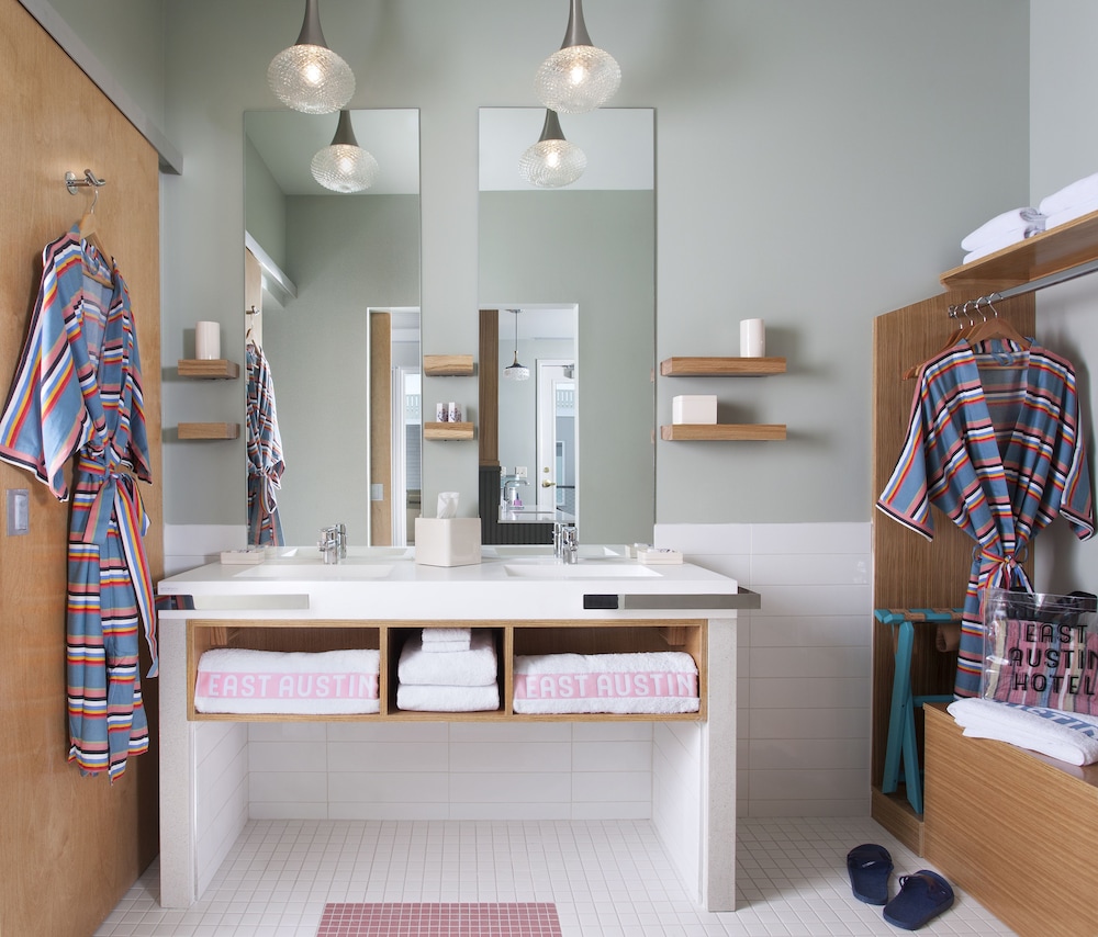 East Austin Hotel - photo 13