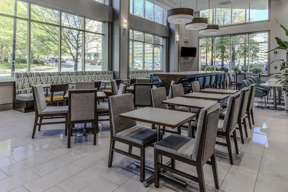 Hampton Inn & Suites Arlington Crystal City DCA - photo 46