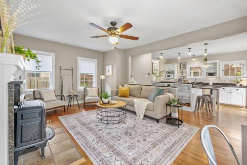 The Knocking Bird Mins to CLE Clinic — hotel in Cleveland Heights