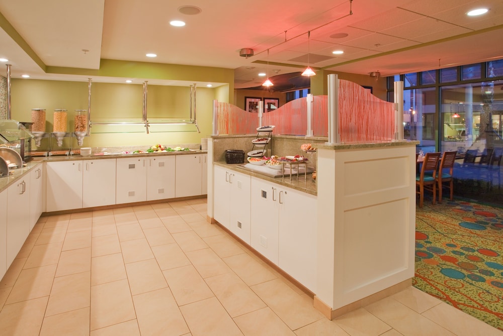 Holiday Inn & Suites Virginia Beach North Beach by IHG - photo 65