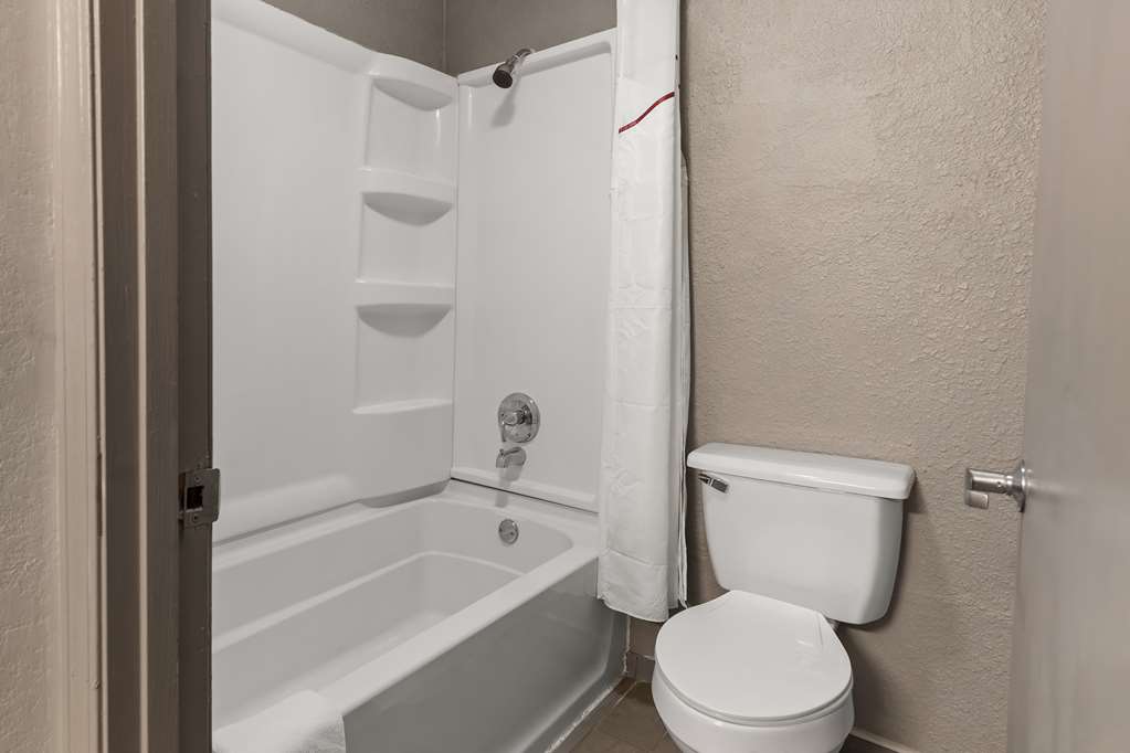 Red Lion Inn & Suites Caseyville - photo 18