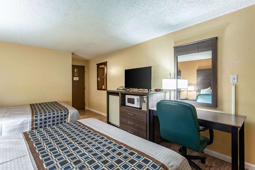 Rodeway Inn Farmington - photo 25