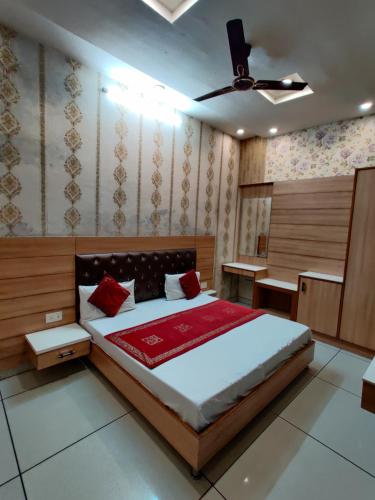 Hotel Robin Inn