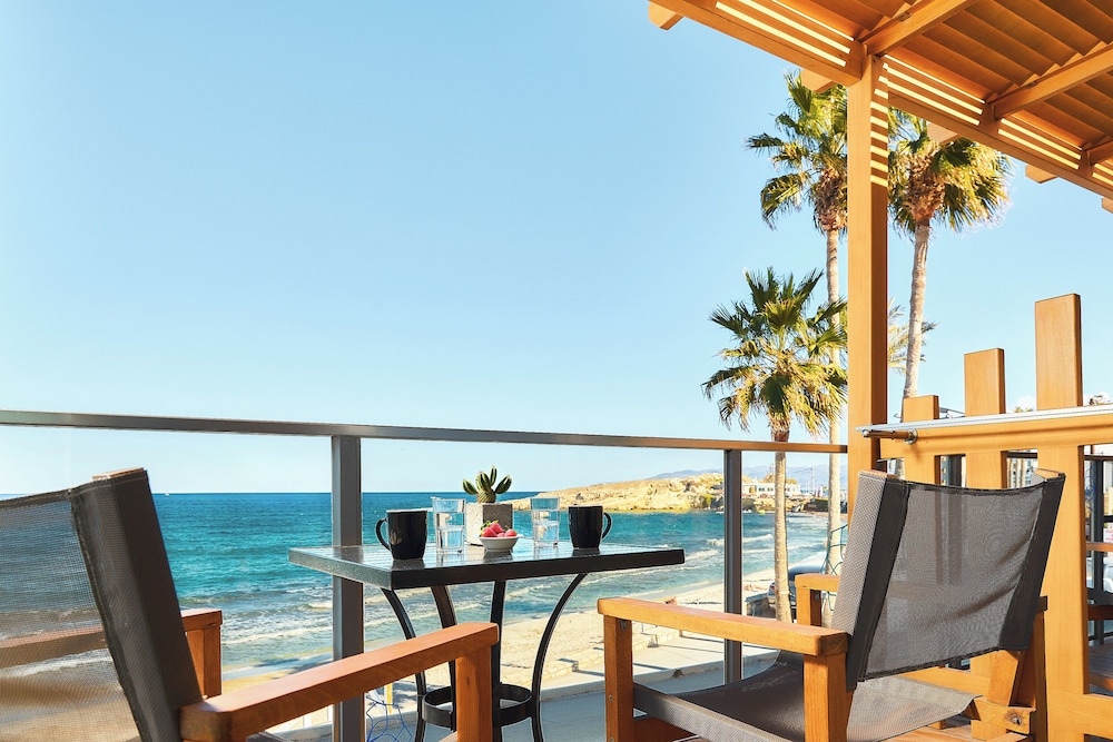 Enorme Infinity Beach ex Infinity Blue in Hersonissos, Greece