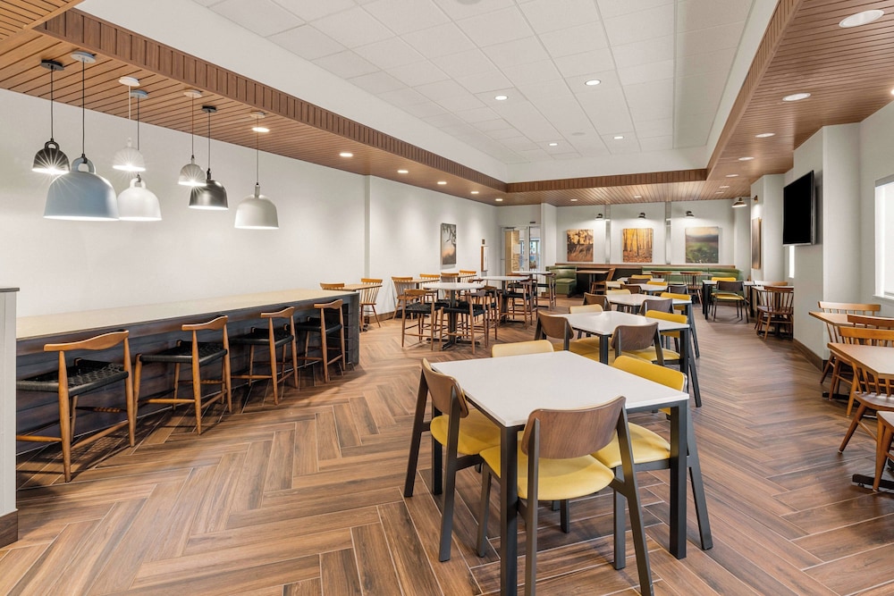 Fairfield Inn & Suites by Marriott Seattle Downtown Seattle Center - photo 20