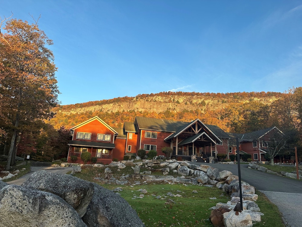 Minnewaska Lodge - featured photo