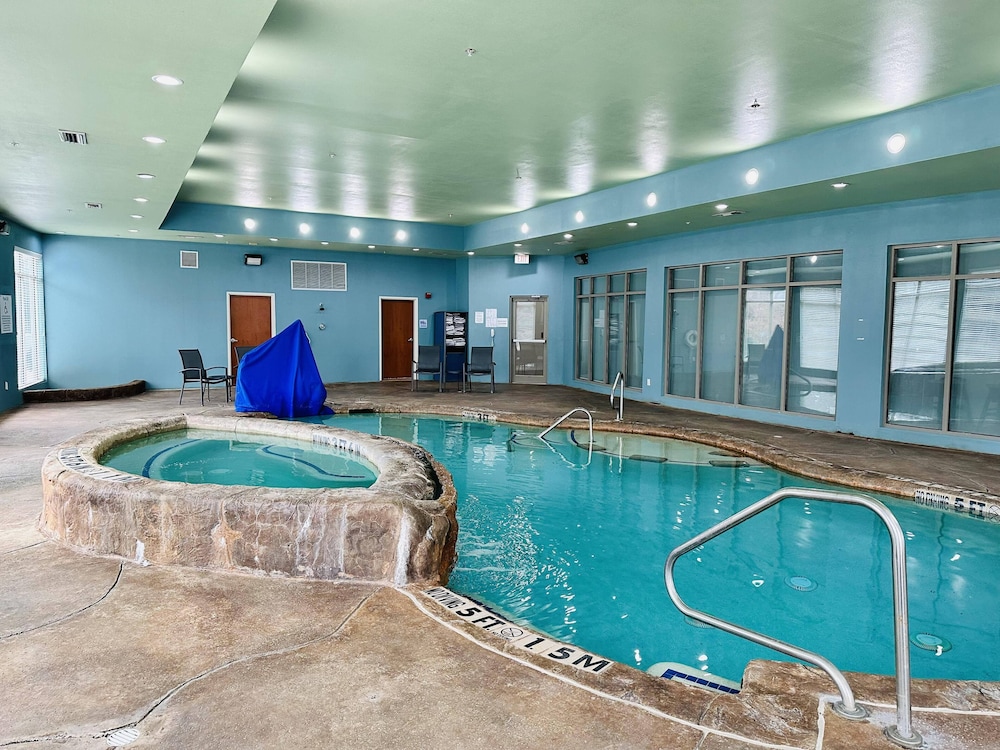Holiday Inn Express & Suites Mansfield by IHG - photo 36